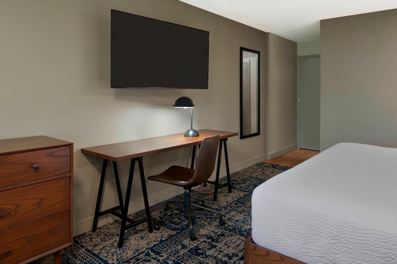 Four Points By Sheraton Toronto Airport Mississauga Exterior foto